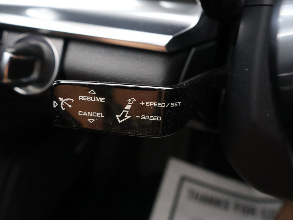 Used 2018 Porsche Panamera 4S AWD/4WD image 34