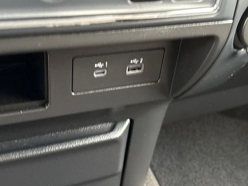 Certified 2023 Nissan Titan SV w/ Accessory Utility Package image 18