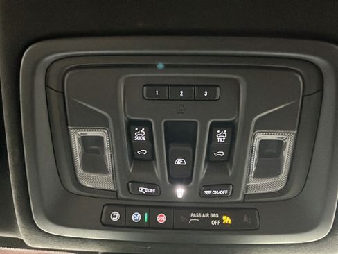 Used 2025 GMC Sierra 3500 Denali Ultimate AWD/4WD image 37