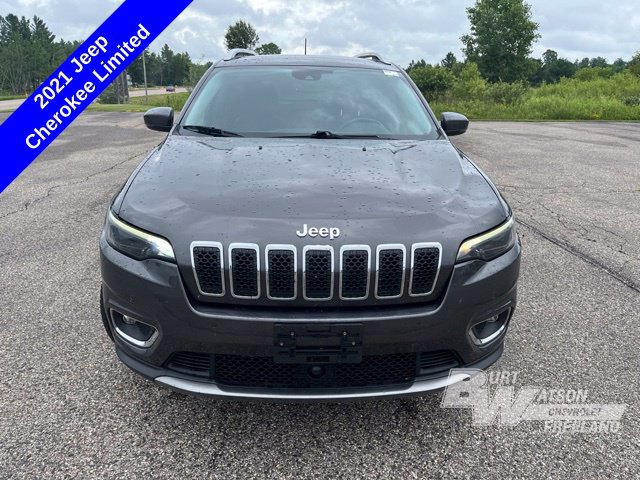Used 2021 Jeep Cherokee Limited w/ Trailer Tow Group AWD/4WD image 3