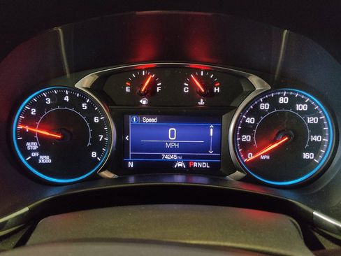 Used 2020 Chevrolet Equinox LT FWD image 23