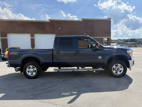 Used 2014 Ford F250 XLT w/ FX4 Off-Road Package AWD/4WD image 7