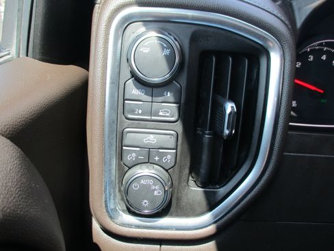 Used 2019 Chevrolet Silverado 1500 LT w/ All-Star Edition AWD/4WD image 24
