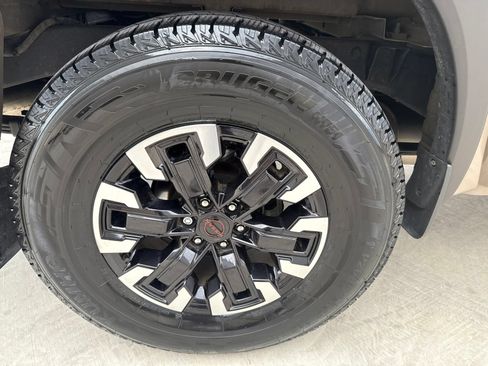 Used 2023 Nissan Frontier Pro-X w/ Technology Package RWD image 11
