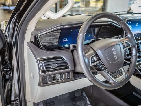 Used 2022 Lincoln Navigator L Black Label image 28