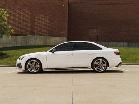 Used 2023 Audi A4 2.0T Premium Plus w/ Premium Plus Package AWD/4WD image 6