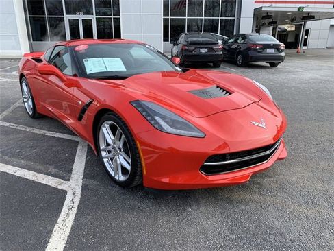 Used 2017 Chevrolet Corvette Stingray Z51 image 2