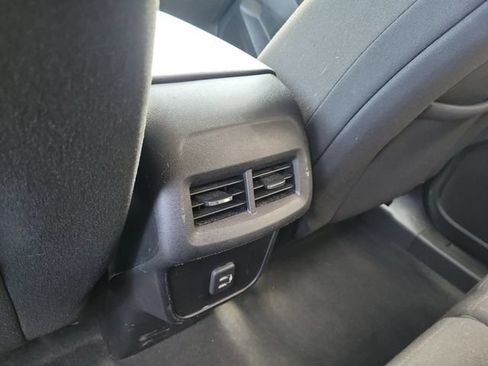 Used 2019 Chevrolet Equinox LT FWD image 14
