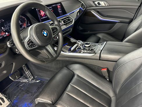 Used 2020 BMW X5 sDrive40i w/ M Sport Package RWD image 4