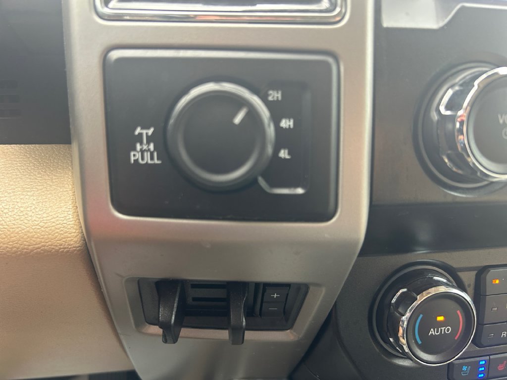 Used 2021 Ford F250 Lariat w/ Chrome Package AWD/4WD image 25