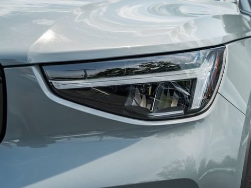 New 2026 Volvo XC40 B5 Plus w/ Climate Package AWD/4WD image 13