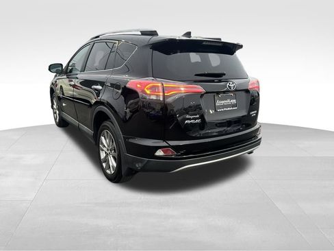 Used 2017 Toyota RAV4 Limited image 5