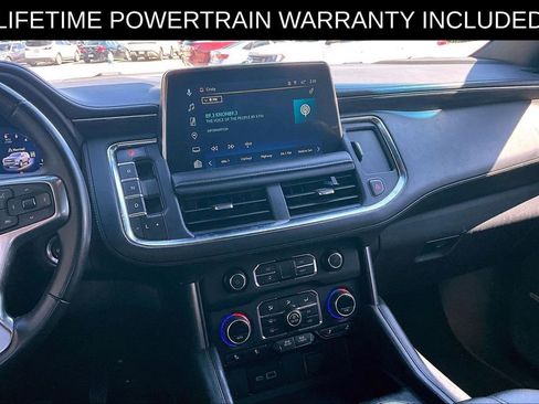 Used 2023 Chevrolet Suburban LT image 8