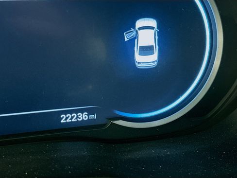 Used 2024 Genesis G80 image 19