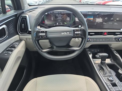 New 2026 Kia Sorento S FWD image 13