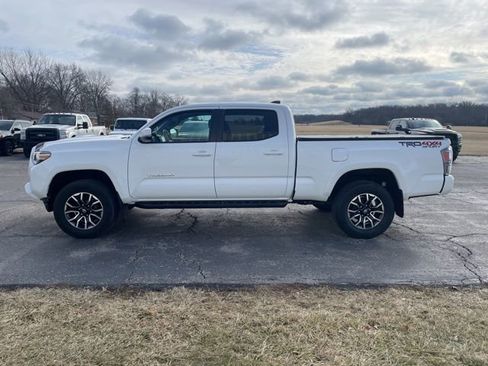 Used 2021 Toyota Tacoma TRD Sport image 10