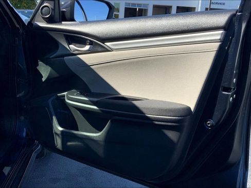 Used 2019 Honda Civic EX image 25