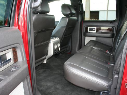 Used 2014 Ford F150 Platinum image 28