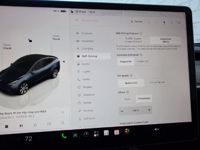 Used 2024 Tesla Model Y Long Range AWD/4WD image 42