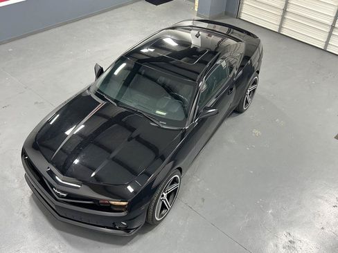 Used 2013 Chevrolet Camaro SS w/ Silver Rally Stripe Package RWD image 16