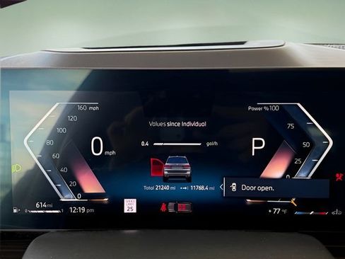 Used 2024 BMW X7 xDrive40i w/ Premium Package image 18