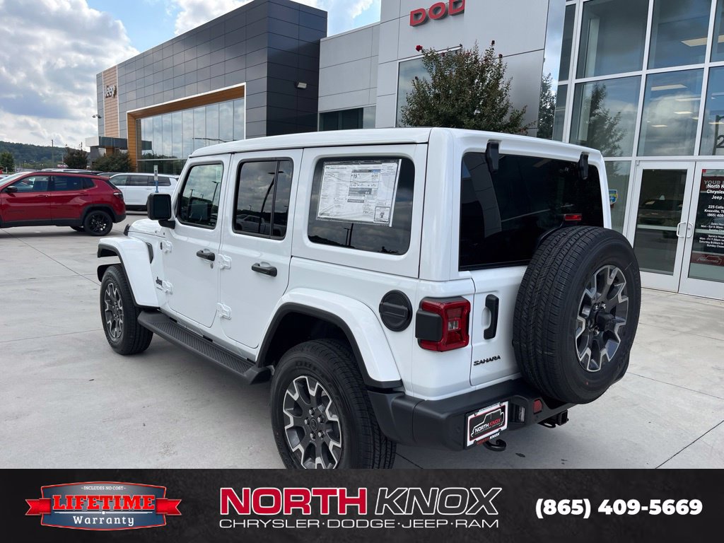 New 2027 Jeep Wrangler Unlimited Sahara AWD/4WD image 18