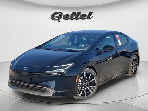 New 2026 Toyota Prius Plug-In Hybrid FWD image 2