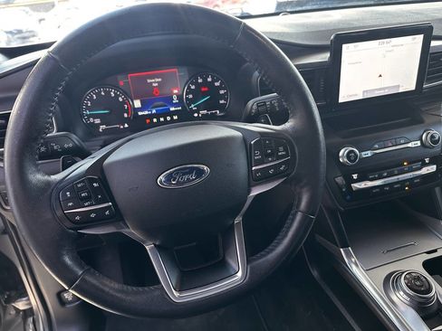 Used 2020 Ford Explorer Limited w/ Class III Trailer Tow Package image 14