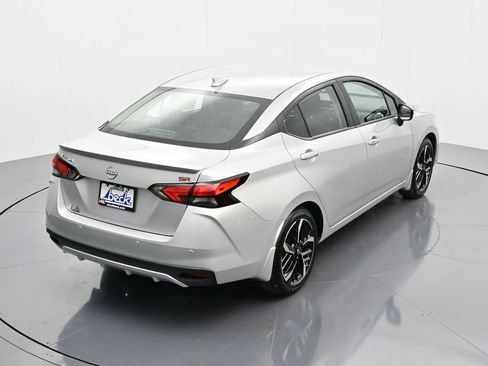 New 2025 Nissan Versa SR w/ Trunk Package FWD image 30