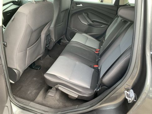 Used 2017 Ford Escape SE w/ Equipment Group 201A AWD/4WD image 11