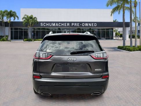 Used 2021 Jeep Cherokee Latitude Lux w/ Sun & Sound Group FWD image 6