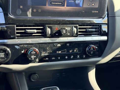 New 2026 Nissan Pathfinder SV image 21