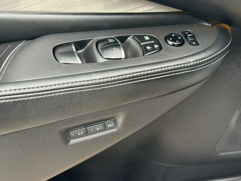 Used 2017 Nissan Murano Platinum w/ Platinum Technology Package AWD/4WD image 17
