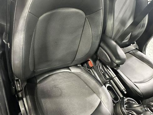 Used 2015 MINI Cooper 4-Door Hardtop FWD image 21