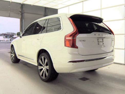 Used 2025 Volvo XC90 T8 Ultra w/ Protection Package Premier AWD/4WD image 3