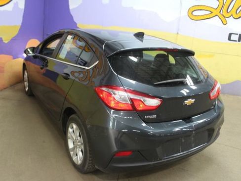 Used 2019 Chevrolet Cruze LT FWD image 6