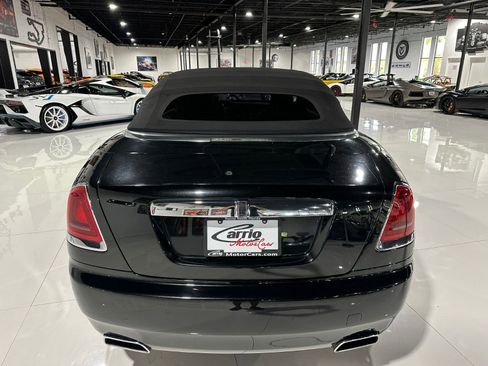 Used 2019 Rolls-Royce Dawn image 12