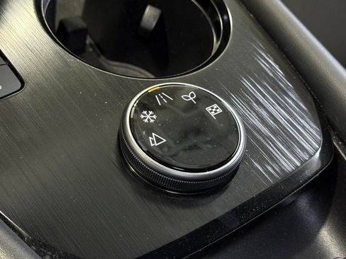 Used 2023 Nissan Rogue SL w/ SL Premium Package image 31