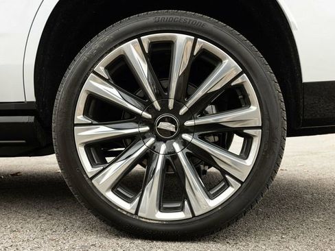 Used 2026 Cadillac Escalade Luxury w/ Touring Package image 92