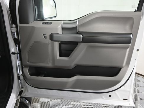 Used 2015 Ford F150 XLT w/ Equipment Group 302A Luxury image 13