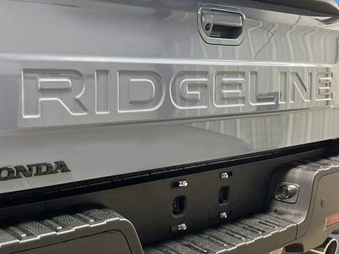 New 2026 Honda Ridgeline Black Edition image 6