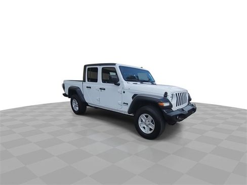 Used 2020 Jeep Gladiator Sport w/ Quick Order Package 24S image 2