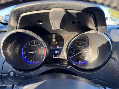 Used 2017 Subaru Outback 2.5i Premium image 25