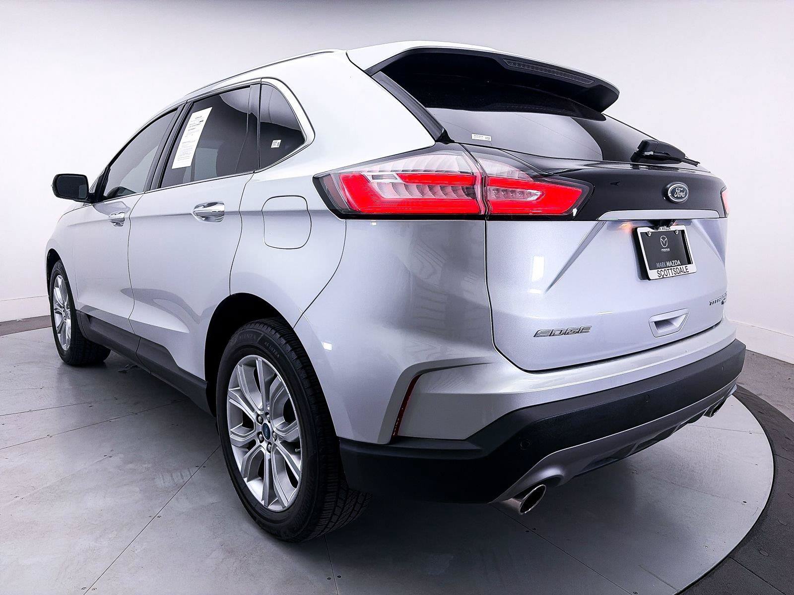 Used 2019 Ford Edge Titanium FWD image 13