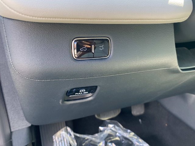 New 2026 Lincoln Navigator Reserve AWD/4WD image 14
