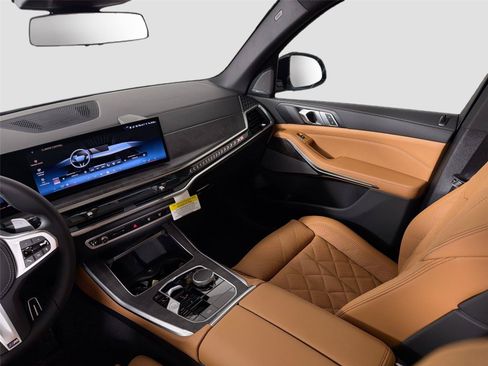 New 2026 BMW X5 xDrive40i w/ M Sport Package AWD/4WD image 47