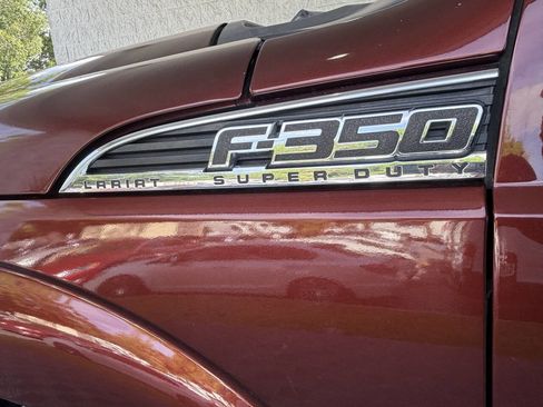 Used 2015 Ford F350 Lariat w/ Lariat Interior Package image 4