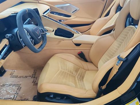 Certified 2023 Chevrolet Corvette Stingray Premium Conv w/ Z51 Performance Package RWD image 17