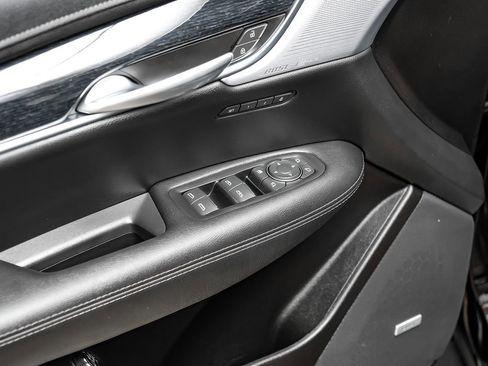 Used 2025 Cadillac XT5 Premium Luxury FWD image 47