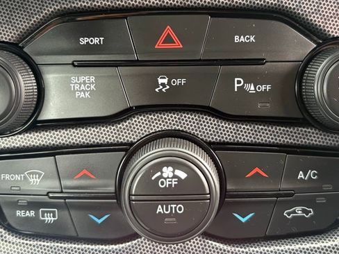 Used 2016 Dodge Challenger R/T Plus RWD image 26